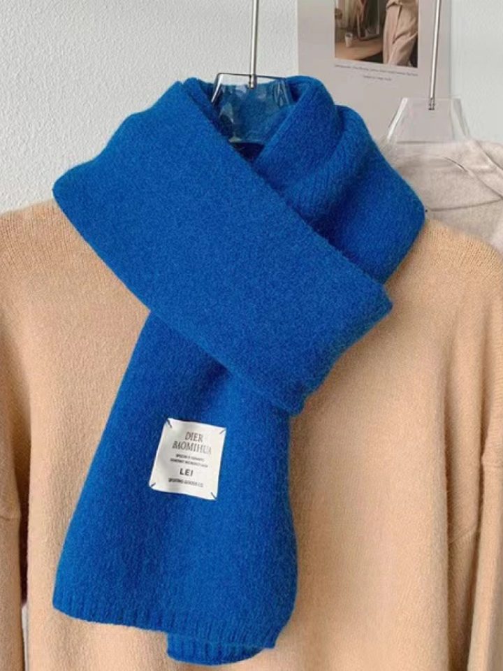яркая зимняя одежда: синий шарф с алиэкспресса