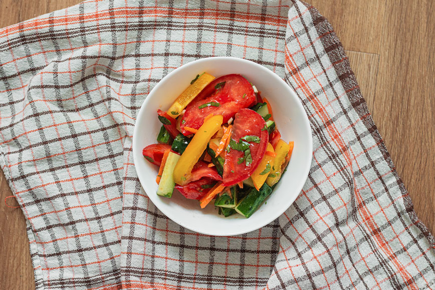 рецепт овощного салата с горячей заправкой