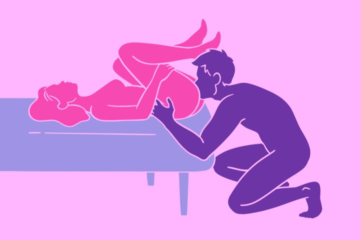 Порно әйелі мен би