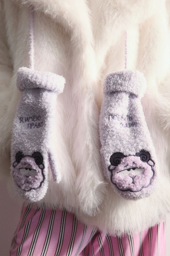 новогодняя коллекция со смешариками befree