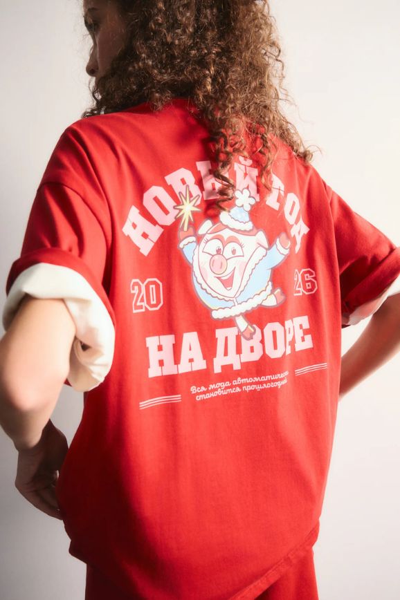 новогодняя коллекция со смешариками befree