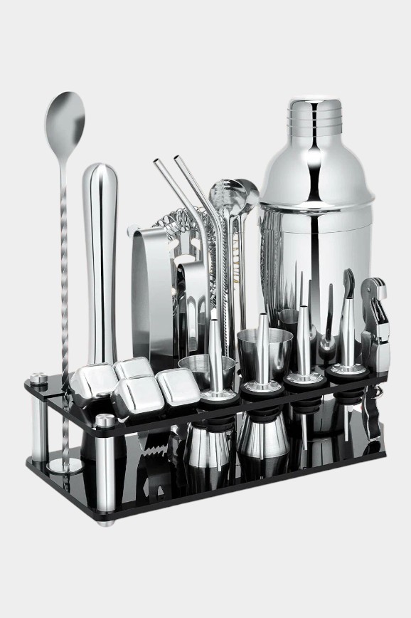 что подарить на новый год человеку у которого все есть