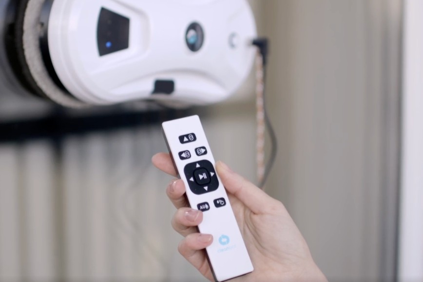 робот — мойщик окон Cleanbot Ultraspray