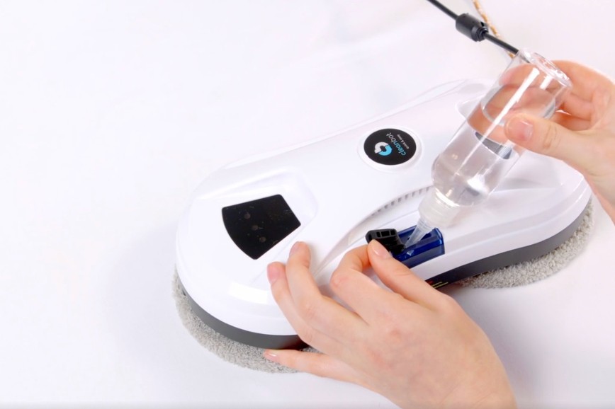 робот — мойщик окон Cleanbot Ultraspray