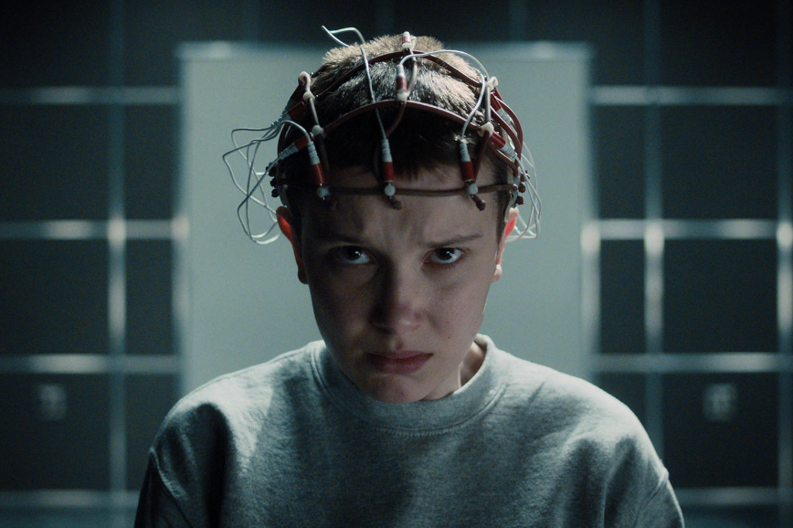 фирменный взгляд Милли Бобби Браун